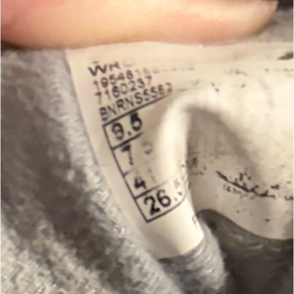 Women’s New Balance Roav with Fresh Foam size 9.5 - Picture 2 of 10